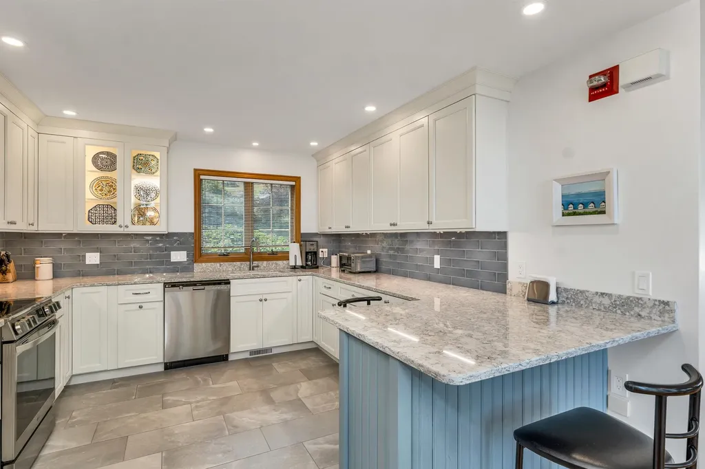 23 Rose Point Laconia NH 03246