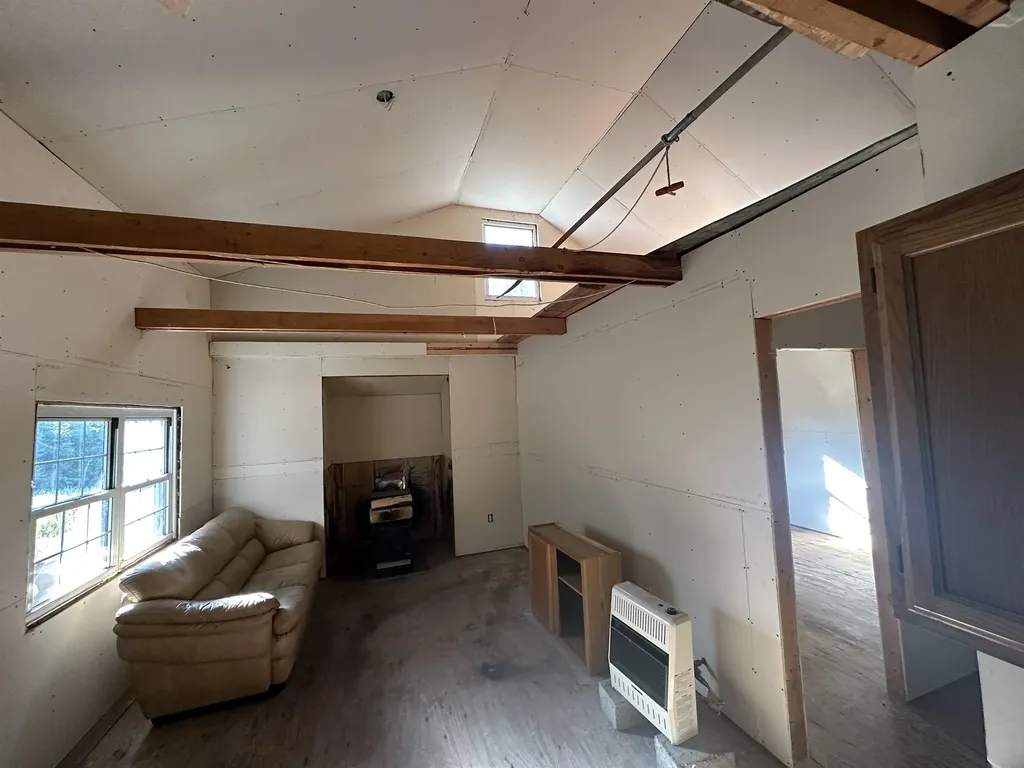 81 Parish Hill Road Newfane VT 05351