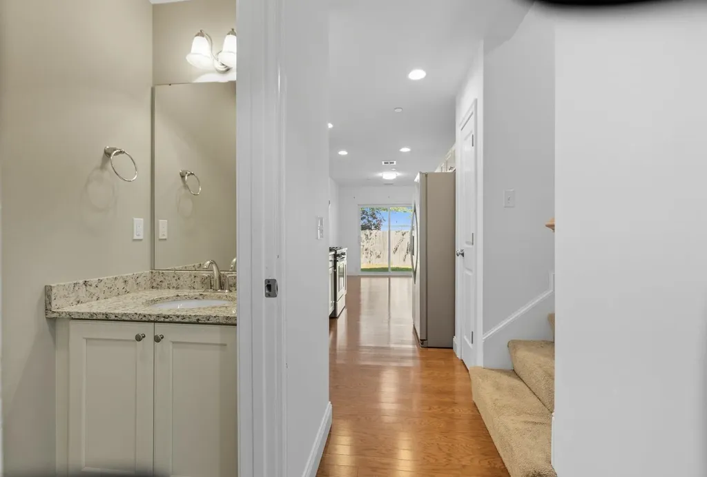 75 Deerwood Drive Nashua NH 03063