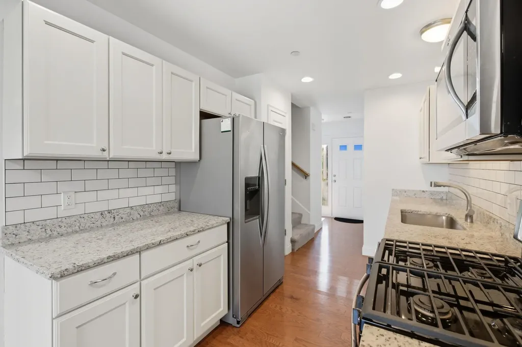 75 Deerwood Drive Nashua NH 03063