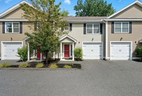 75 Deerwood Drive Nashua NH 03063