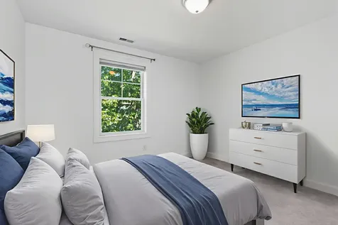 75 Deerwood Drive Nashua NH 03063