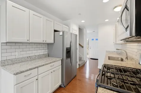 75 Deerwood Drive Nashua NH 03063