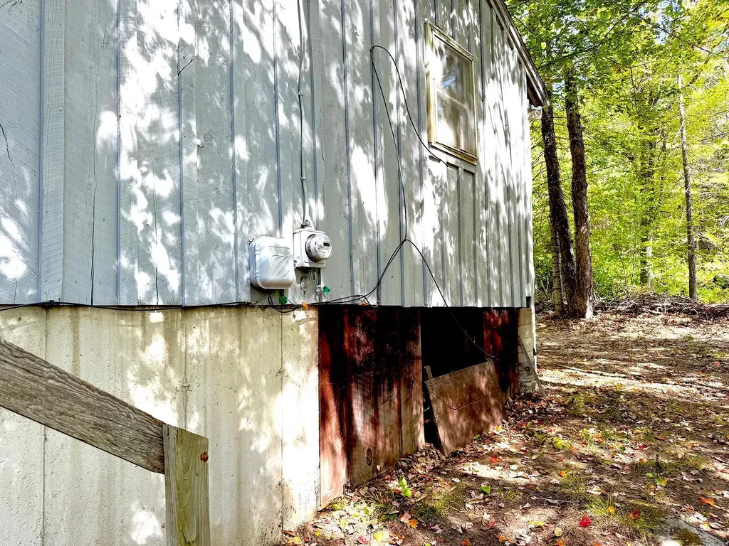 715 N Groton Road Groton NH 03241