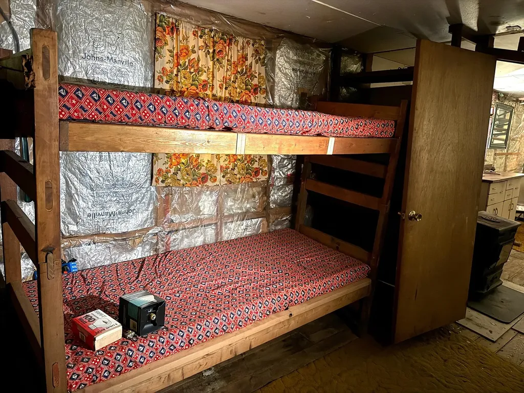 715 N Groton Road Groton NH 03241