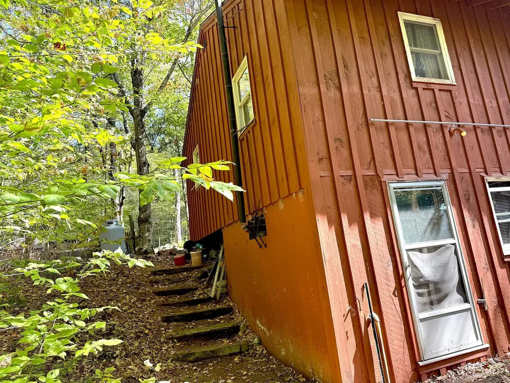 715 N Groton Road Groton NH 03241