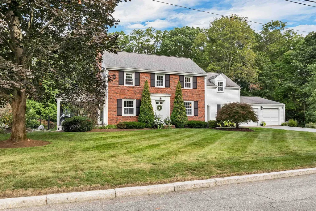 78 Shaw Street Manchester NH 03104