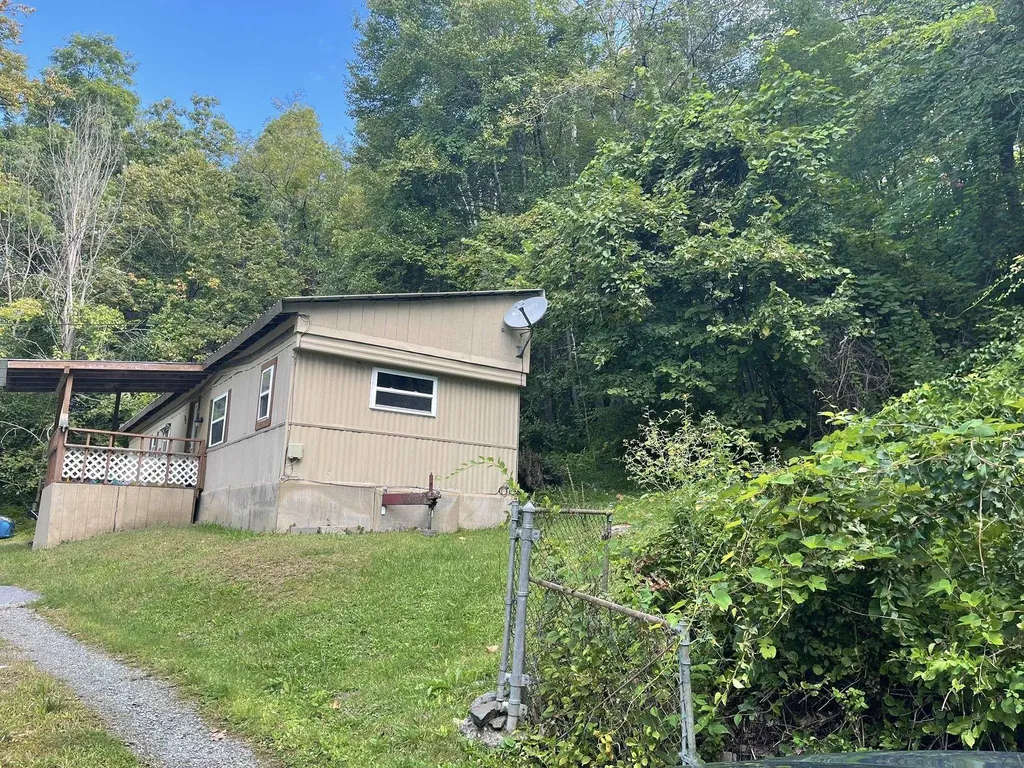 20-22 Green Road Walpole NH 03609