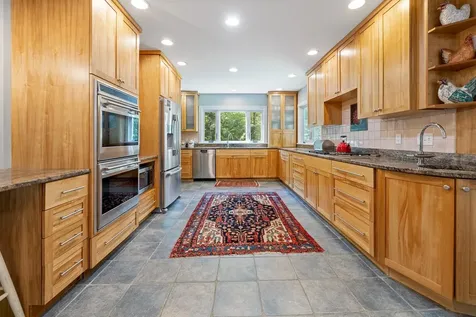 24 Low Road Hanover NH 03755