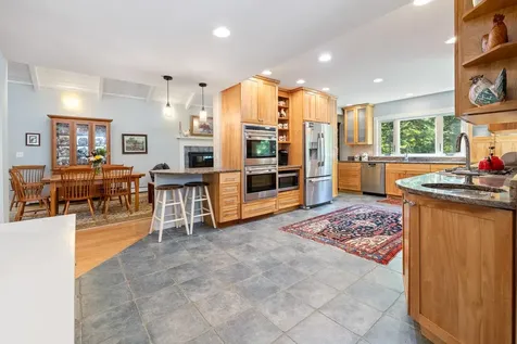 24 Low Road Hanover NH 03755