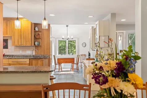 24 Low Road Hanover NH 03755