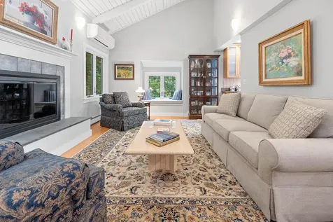 24 Low Road Hanover NH 03755