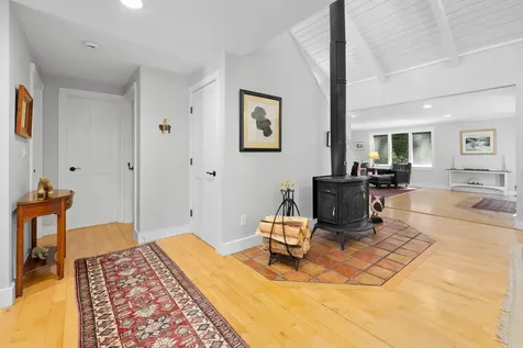 24 Low Road Hanover NH 03755