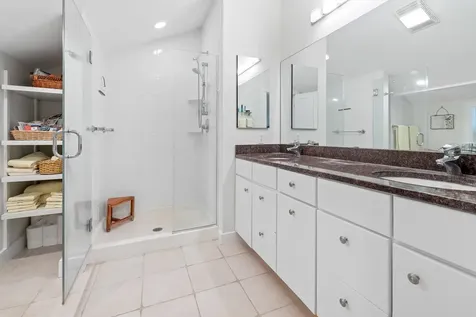 24 Low Road Hanover NH 03755