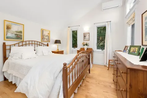 24 Low Road Hanover NH 03755