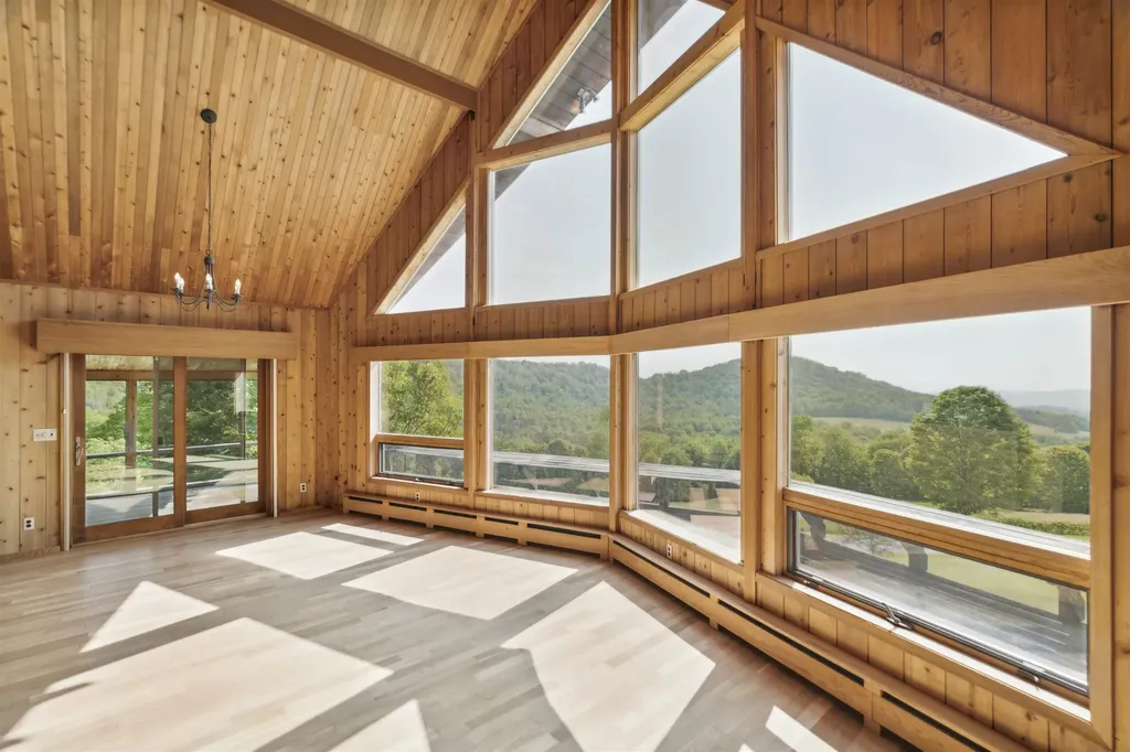 2208 Backway Road Corinth VT 05039