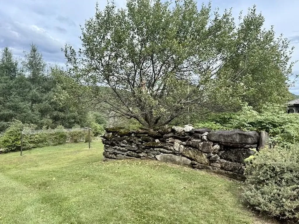 2208 Backway Road Corinth VT 05039