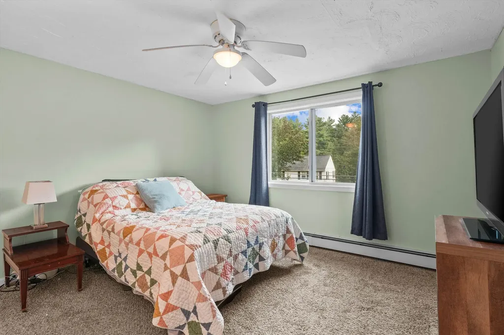 49 New Searles Road Nashua NH 03062