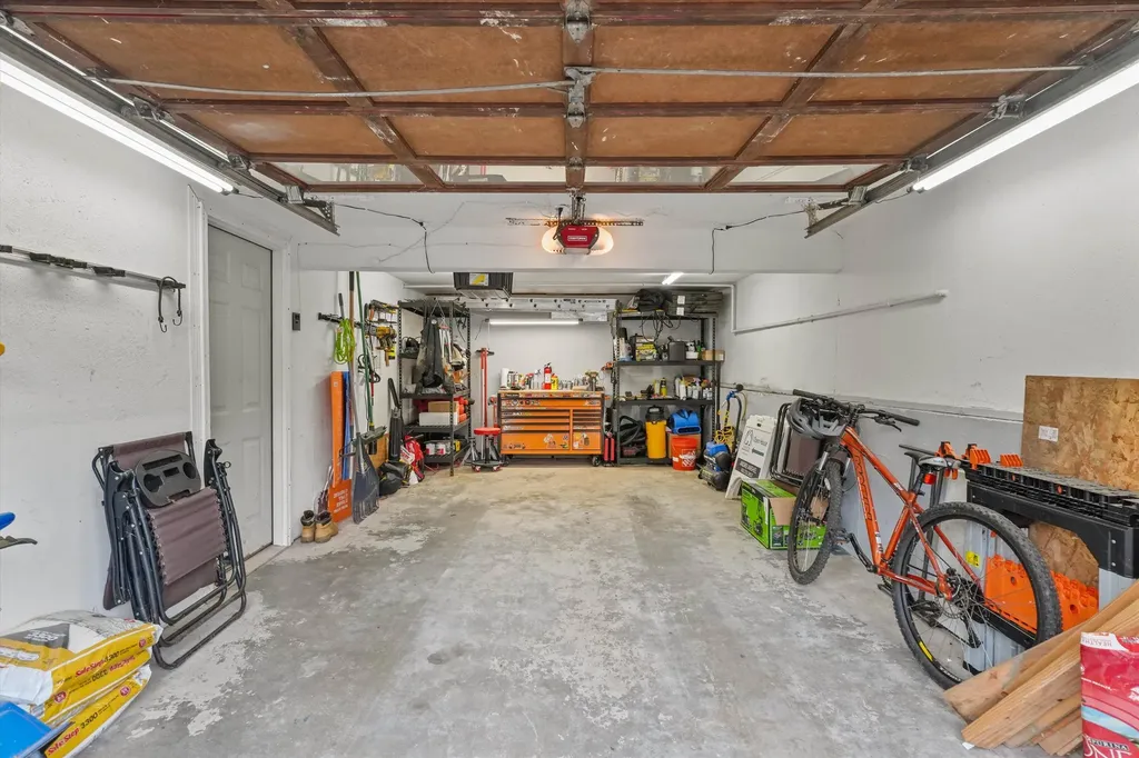 49 New Searles Road Nashua NH 03062