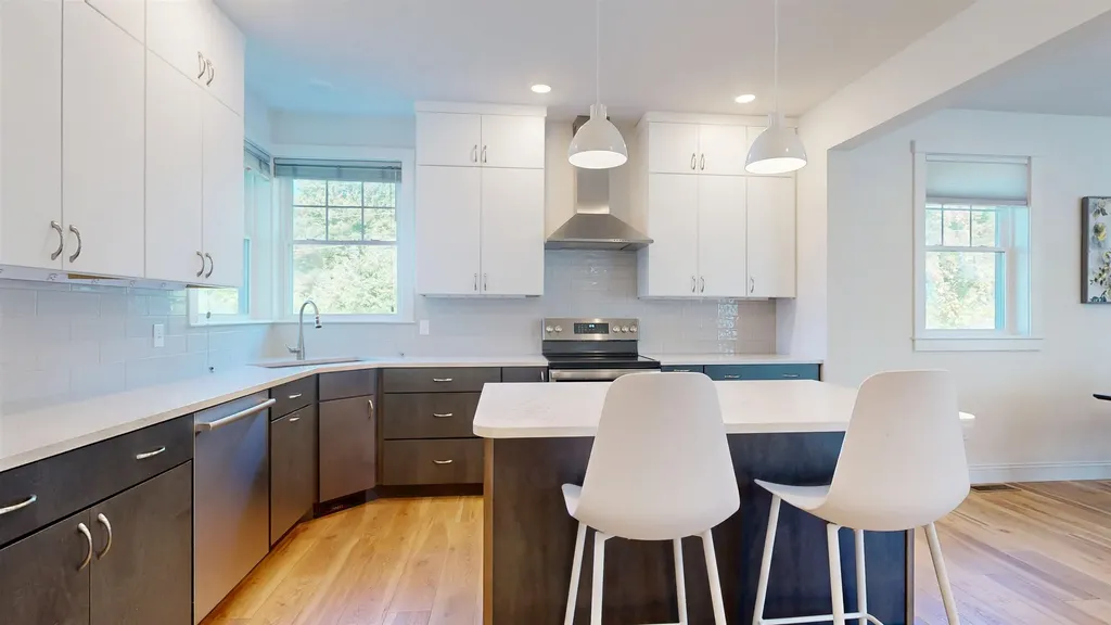 23 Ferndale Way Shelburne VT 05482