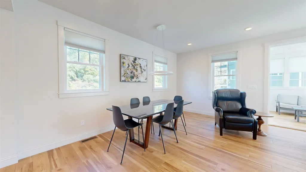 23 Ferndale Way Shelburne VT 05482