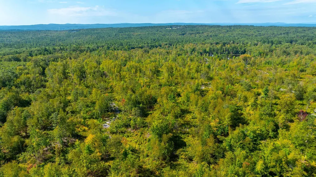 401 Sixth Range Road Pembroke NH 03275