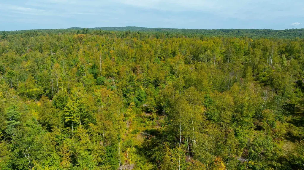 401 Sixth Range Road Pembroke NH 03275