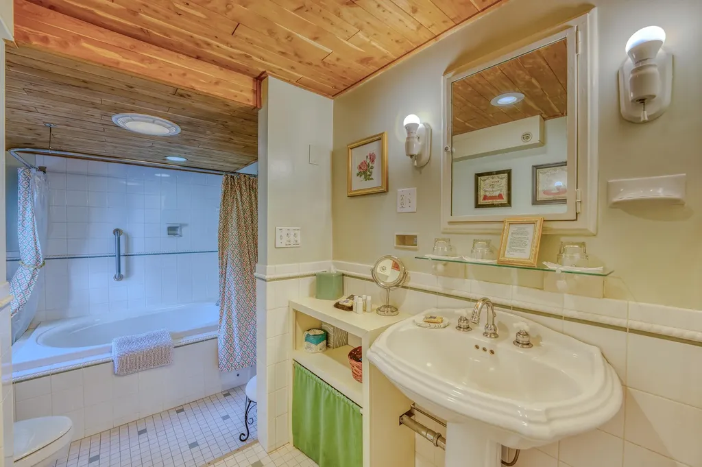 80 Guider Lane Bethlehem NH 03574