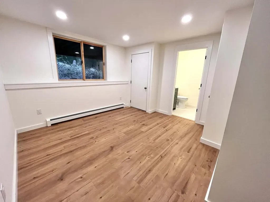 184 East Redrock Drive Burlington VT 05401