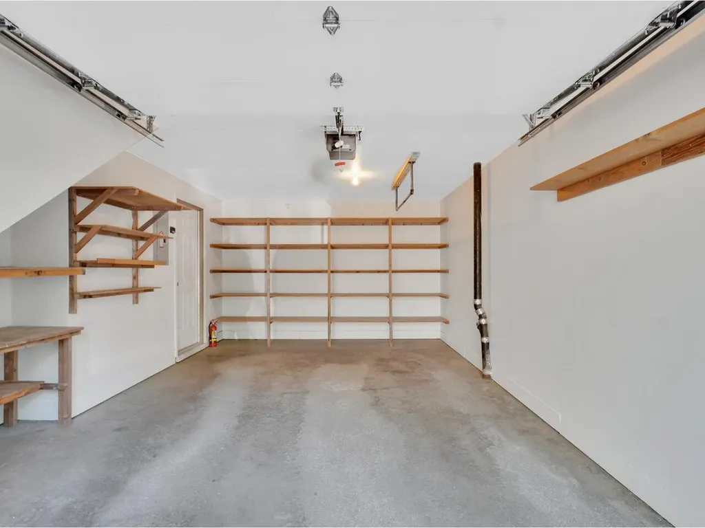 184 East Redrock Drive Burlington VT 05401