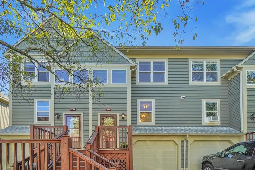 184 East Redrock Drive Burlington VT 05401