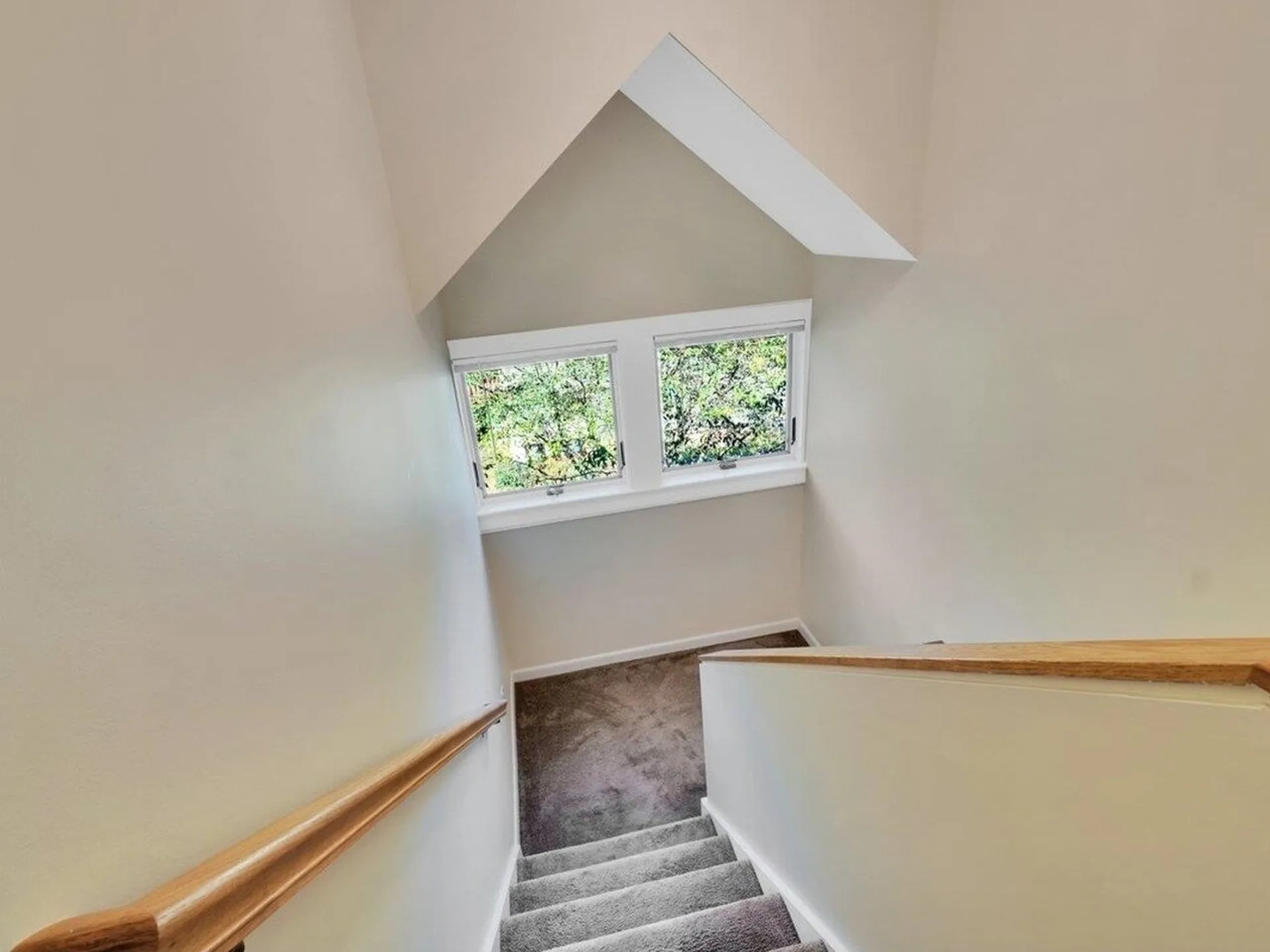 184 East Redrock Drive Burlington VT 05401