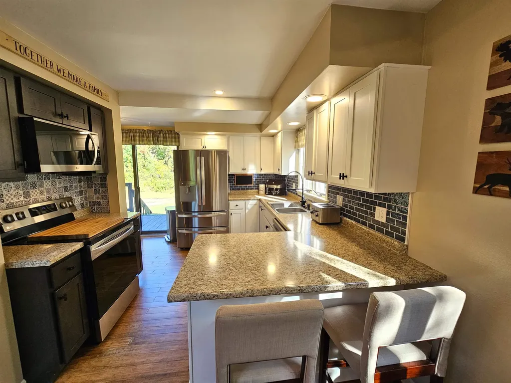 113 Appletree Lane Newport City VT 05855