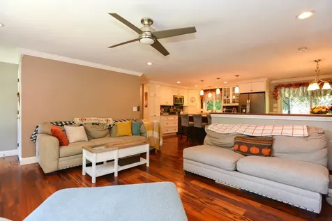 11 Rotterdam Drive Litchfield NH 03054