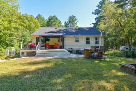 11 Rotterdam Drive Litchfield NH 03054