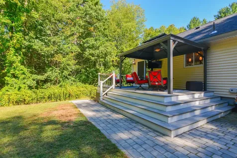 11 Rotterdam Drive Litchfield NH 03054