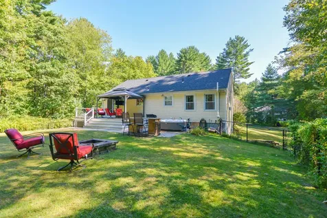 11 Rotterdam Drive Litchfield NH 03054