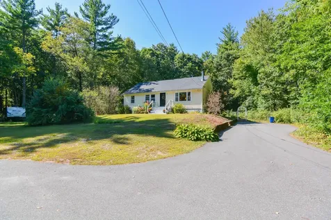 11 Rotterdam Drive Litchfield NH 03054