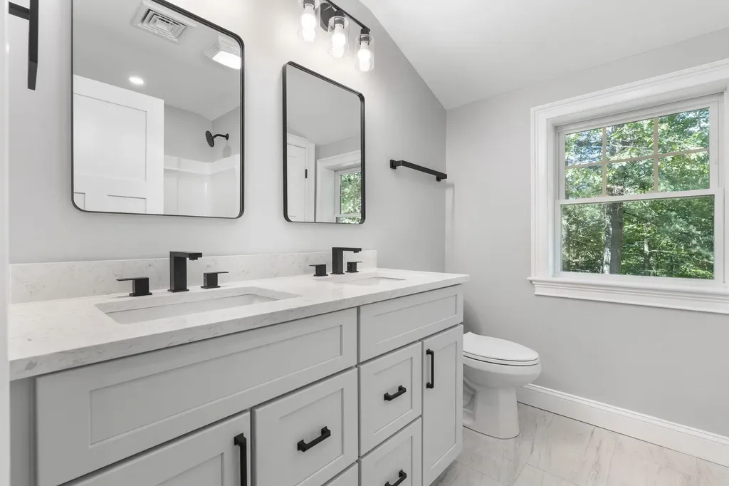 14 Birch Road North Hampton NH 03862