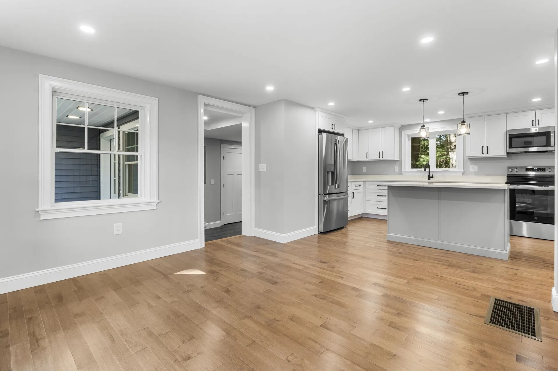 14 Birch Road North Hampton NH 03862