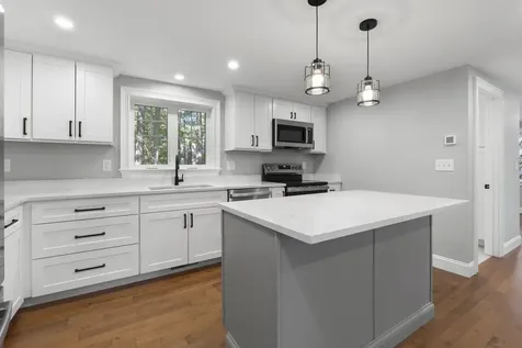 14 Birch Road North Hampton NH 03862