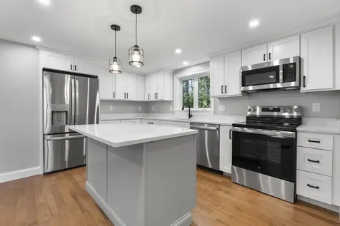 14 Birch Road North Hampton NH 03862