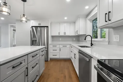 14 Birch Road North Hampton NH 03862