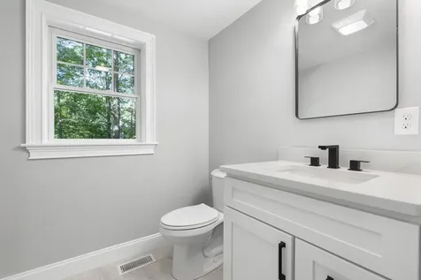 14 Birch Road North Hampton NH 03862