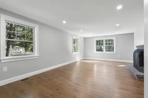 14 Birch Road North Hampton NH 03862