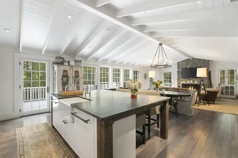 15 Mcgovern Lane Wilmington VT 05363