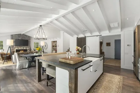 15 Mcgovern Lane Wilmington VT 05363