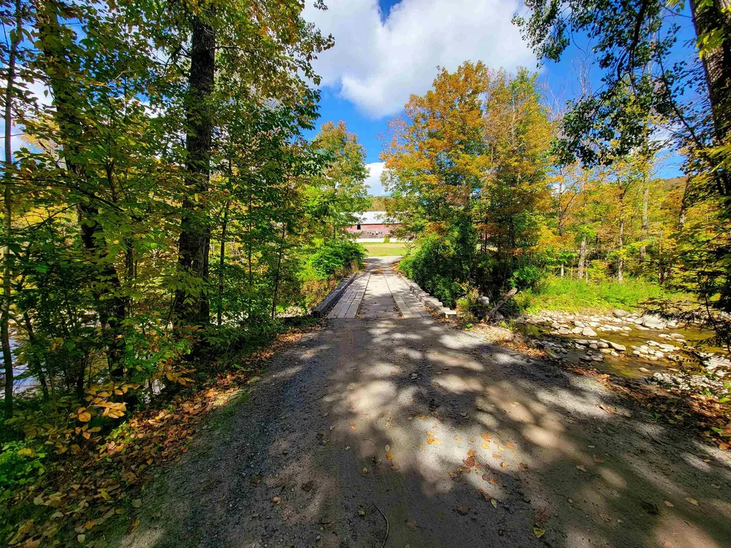 6 Meadowbrook Lane Chelsea VT 05038