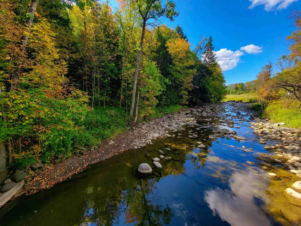 6 Meadowbrook Lane Chelsea VT 05038