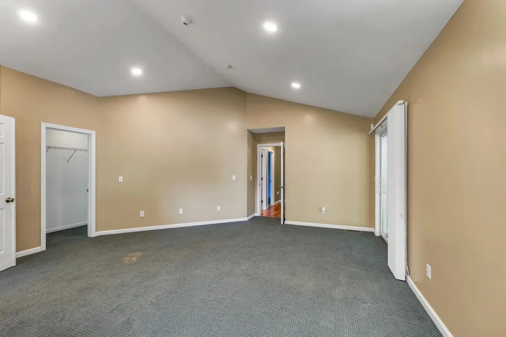 61 Sullivan Farm Drive Rochester NH 03867